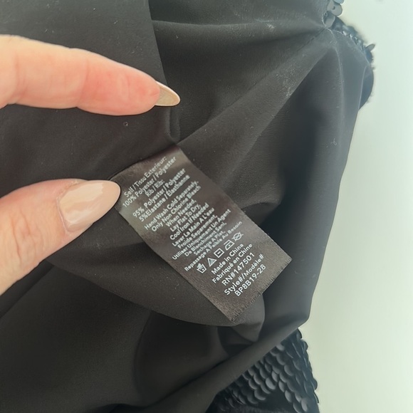 Le Gali Elisa Sequined Velvet Long Sleeve Black Blouse Size Medium Party Festive - Picture 8 of 8